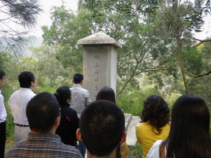 清明祭扫林惠祥墓